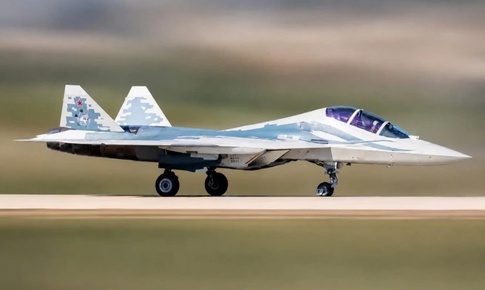 Biến thể mới của tiêm kích Su-57 Nga xuất hiện