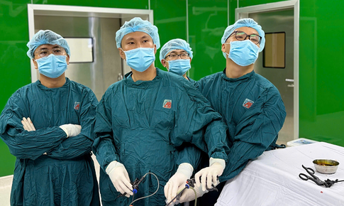 Đau lưng coi chừng ung thư thận giai đoạn sớm