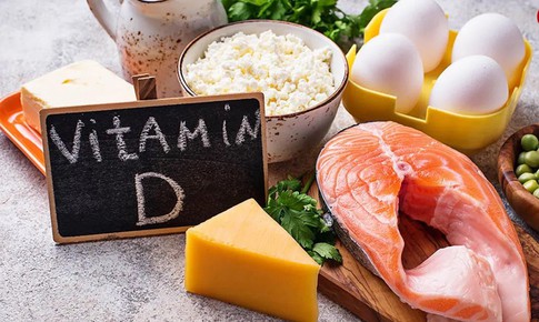 Thực phẩm giàu canxi và vitamin D phòng ngừa loãng xương ở phụ nữ mãn kinh