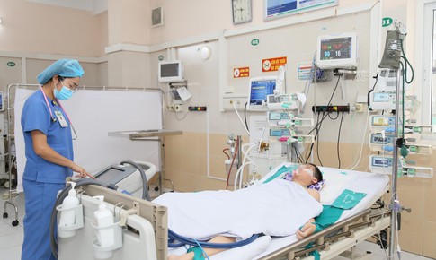 Bé trai 12 tuổi đuối nước nguy kịch, thoát cửa tử nhờ 'thời gian vàng'