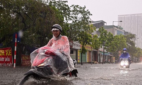 Mưa dông diện rộng sau chuỗi ngày nắng nóng kỷ lục