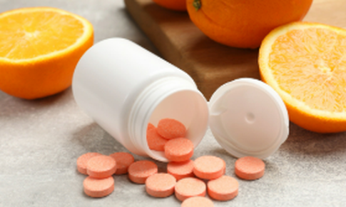 Vitamin C có thể giúp giảm nguy cơ ung thư như thế nào?