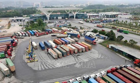 Bốn tháng đầu năm 2026, Việt Nam nhập siêu 7,11 tỷ USD