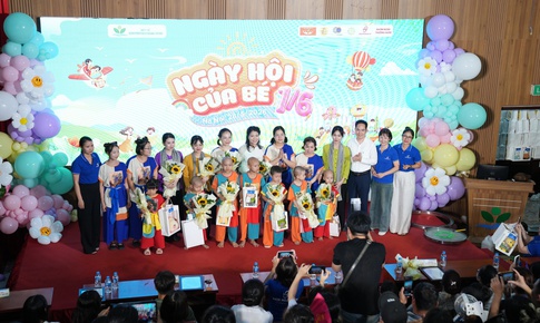 Mang Tết Thiếu nhi đủ đầy đến với những em nhỏ đang điều trị trong bệnh viện