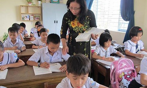 Chính thức: Giáo viên được nghỉ hưu muộn tối đa 10 năm