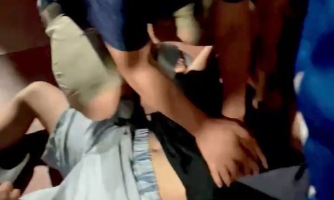 Tặng giấy khen 2 cán bộ y tế cứu sống trẻ ngừng tim