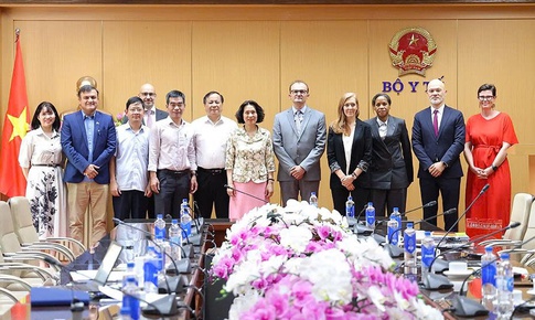 Thứ trưởng Nguyễn Thị Liên Hương tiếp, làm việc với đoàn công tác Nhóm phụ trách Quốc gia của Quỹ Toàn cầu