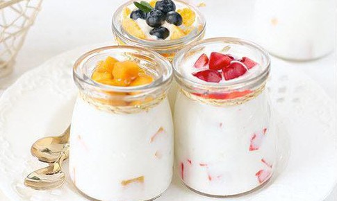 Kết hợp sữa chua với trái cây có tốt không?