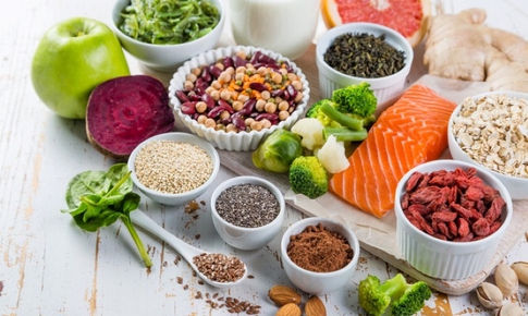 Bệnh cường giáp nên ăn gì để hỗ trợ điều trị và hồi phục sức khỏe?