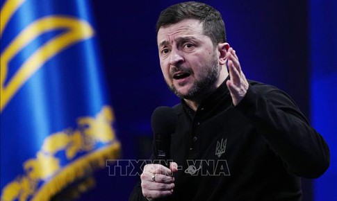 Tổng thống Ukraine ký sắc lệnh đặc biệt về Quảng trường Đỏ khi Nga duyệt binh Ngày Chiến thắng