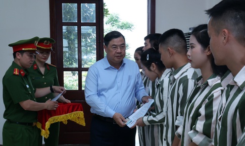 Phó Thủ tướng Thường trực Phạm Gia Túc dự lễ công bố đặc xá năm 2026