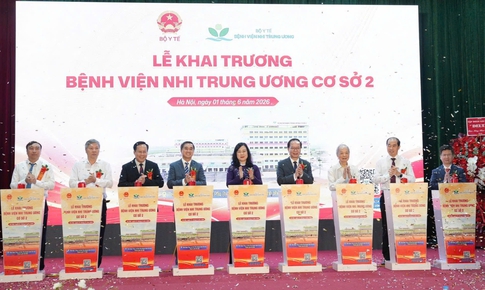 Bộ trưởng Đào Hồng Lan: Cơ sở 2 Bệnh viện Nhi Trung ương góp phần giảm tải, nâng cao chất lượng khám chữa bệnh cho trẻ em