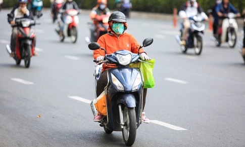 Miền Bắc nắng nóng gay gắt, chiều tối xuất hiện mưa dông mạnh