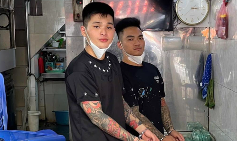 Cầm điếu cày đánh người giữa phố ở Hà Nội: Đối tượng thứ 2 ra đầu thú