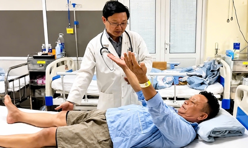 Bảo vệ sức khỏe mùa nắng nóng:  Sốc nhiệt và đột quỵ - nỗi ám ảnh của thời tiết cực đoan