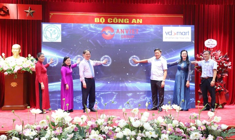 Thứ trưởng Đỗ Xuân Tuyên: VAHCP tiếp tục đồng hành cùng ngành y tế vì sức khỏe người dân