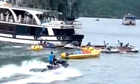 Khẩn trương điều tra, làm rõ nguyên nhân va chạm tàu chở khách trên vịnh Lan Hạ