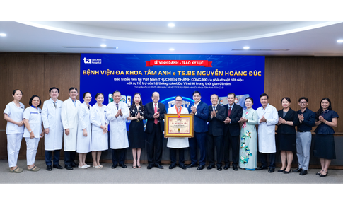 Bác sĩ Bệnh viện Tâm Anh tiếp tục lập kỷ lục về phẫu thuật robot