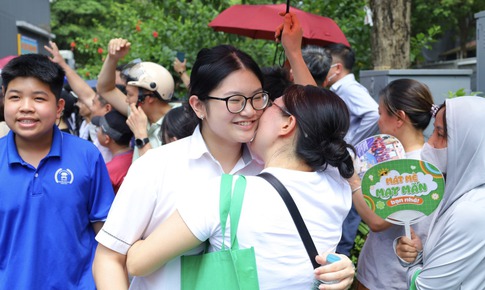 Hôm nay, Hà Nội công bố điểm thi, điểm chuẩn vào lớp 10