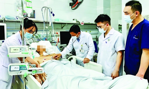 Lá chắn bảo vệ sức khỏe cộng đồng mạng trước tin giả