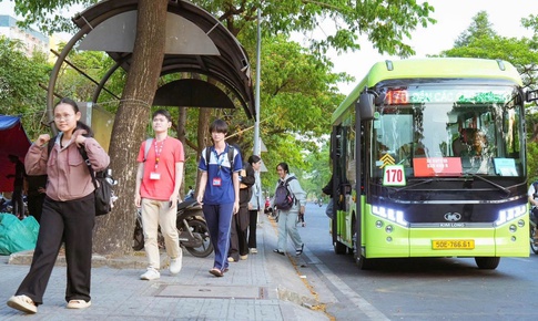 Người dân vui mừng khi TPHCM thông qua chủ trương miễn phí 100% vé xe buýt