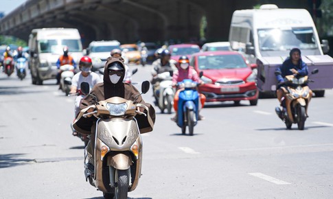 Nắng nóng thiêu đốt sắp vào đỉnh điểm, bão Mekhala vẫn tiếp tục mạnh lên