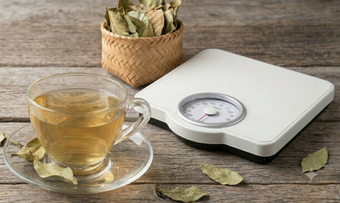 Uống nước lá ổi khô có giúp giảm cân không?