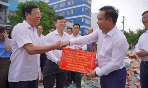 Chủ tịch UBND TPHCM cảm ơn người dân đồng thuận đẩy nhanh dự án cải tạo rạch Xuyên Tâm