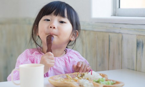 Thực đơn mùa hè cho học sinh, giải pháp dinh dưỡng trong thời tiết nắng nóng