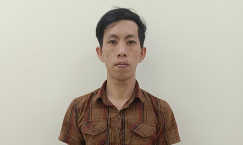 Mang súng đạn của bạn về nhà mình, một thanh niên bị khởi tố