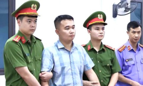 Vụ giáo viên vào phòng thi nhắc bài ở Tuyên Quang: Cần nhìn xa hơn việc xử lý sai phạm