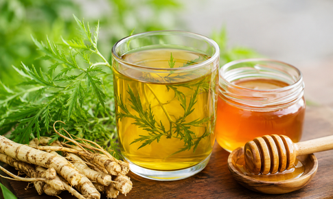 Kết hợp nước lá đinh lăng với mật ong có tác dụng gì?