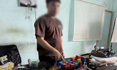 Điều tra vụ chủ cửa hàng photocopy làm giả con dấu để bán hồ sơ xin việc