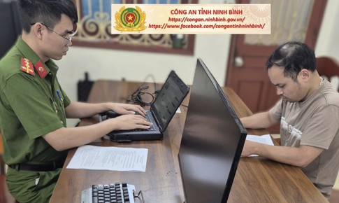 Khởi tố người đàn ông bán hàng nghìn đôi giày giả trên mạng