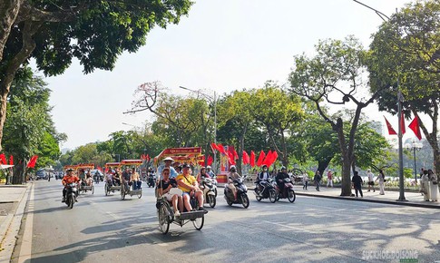 Hà Nội họp xem xét cơ chế hỗ trợ bữa ăn bán trú, chăm sóc người cao tuổi