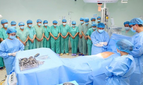 Khi một sự ra đi thắp lên nhiều sự sống