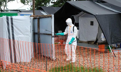Dịch Ebola: Bệnh nhân cuối cùng xuất viện, Uganda đếm ngược đến ngày hết dịch