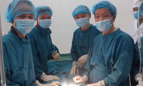 Người thầy thuốc chọn đảo Cồn Cỏ để bảo vệ, chăm sóc sức khoẻ quân dân