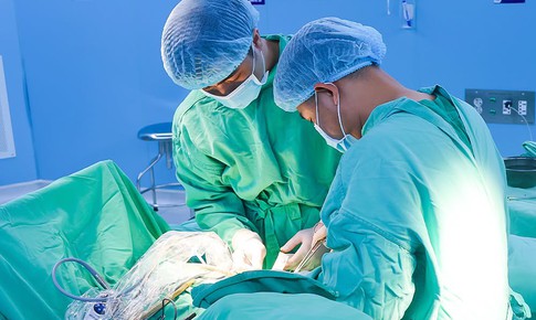 Giành lại sự sống cho nữ bệnh nhân 19 tuổi đa chấn thương, sốc mất máu
