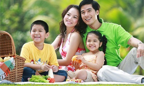 Đề xuất phát động phong trào khuyến khích sinh đủ 2 con tại 10 tỉnh, thành có mức sinh thấp