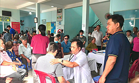 TPHCM: Hơn 21.000 người dân Hóc Môn được khám sức khỏe ngay tại cộng đồng