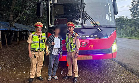 Tài xế xe khách dương tính với ma túy, chạy trên đường với tốc độ 134 km/h