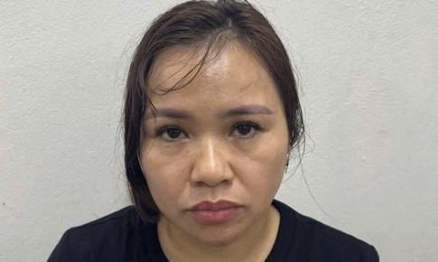 Phát hiện Trần Thị Ban dùng heroin trả lương cho 4 công nhân ở Hà Nội