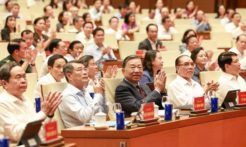 Tổng Bí thư, Chủ tịch nước Tô Lâm dự, phát biểu chỉ đạo Hội nghị toàn quốc quán triệt Nghị quyết Trung ương 3