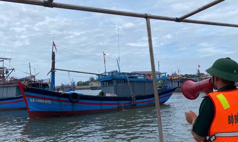 Bão số Maysak đang giật cấp 10 trên Biển Đông, 3 tỉnh đón gió mạnh nhất
