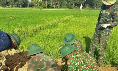 Phát hiện hài cốt liệt sĩ cùng nhiều di vật khi giải phóng mặt bằng thi công sân bay