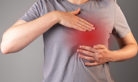 4 dấu hiệu bất thường cảnh báo ung thư vú