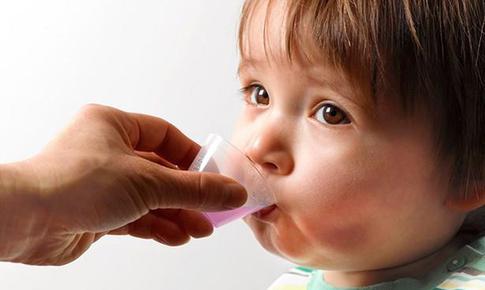 Trẻ nhỏ bị tiêu chảy cần chăm sóc thế nào?