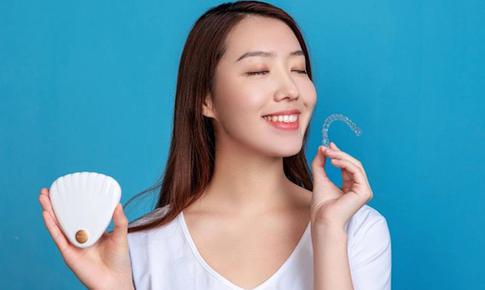 Niềng răng bị hóp má: Nguyên nhân và cách khắc phục hiệu quả