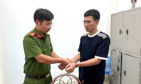 Nhờ người cùng thôn xin việc cho vợ, nam thanh niên bị lừa tiền